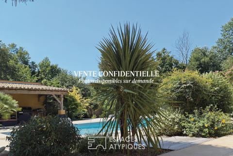 Longère de caractère entièrement rénovée avec piscine, un art de vivre au vert