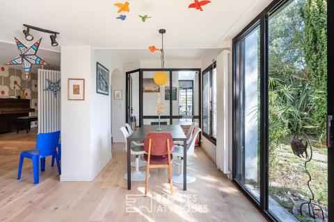 Lignes d&rsquo;architecte et horizon marin à Villes-Martin