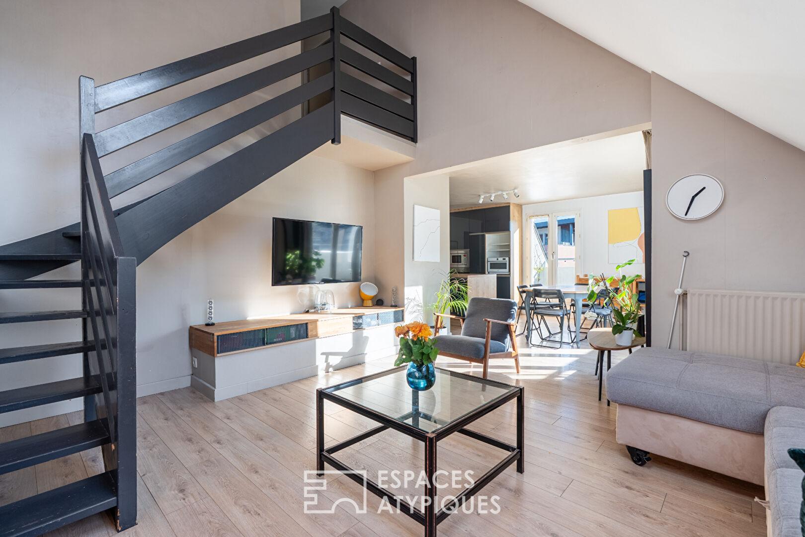 Nantes Île Beaulieu : duplex cathédrale sous les toits avec balcon-terrasse