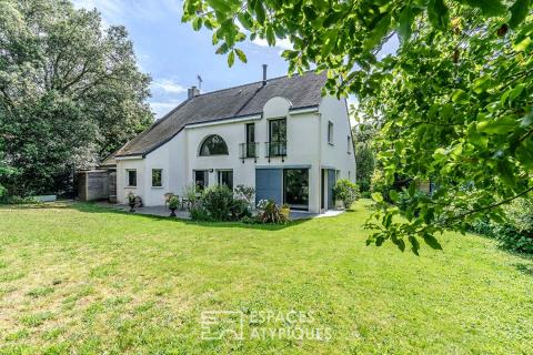 Maison d&rsquo;architecte familiale à Saint-Marc-sur-Mer