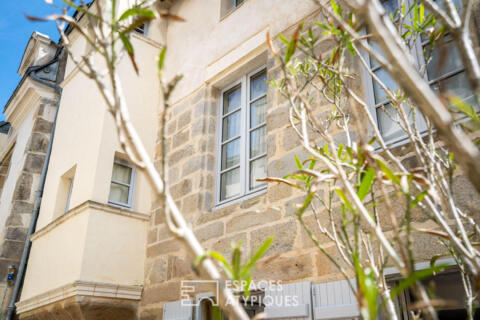 Demeure du XVIème siècle / Façade à tourelle et rénovation contemporaine au coeur du Croisic
