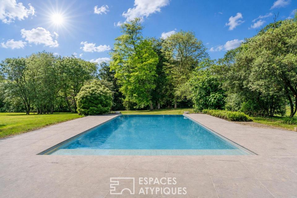 Manoir de caractère sur domaine avec espace piscine remarquable