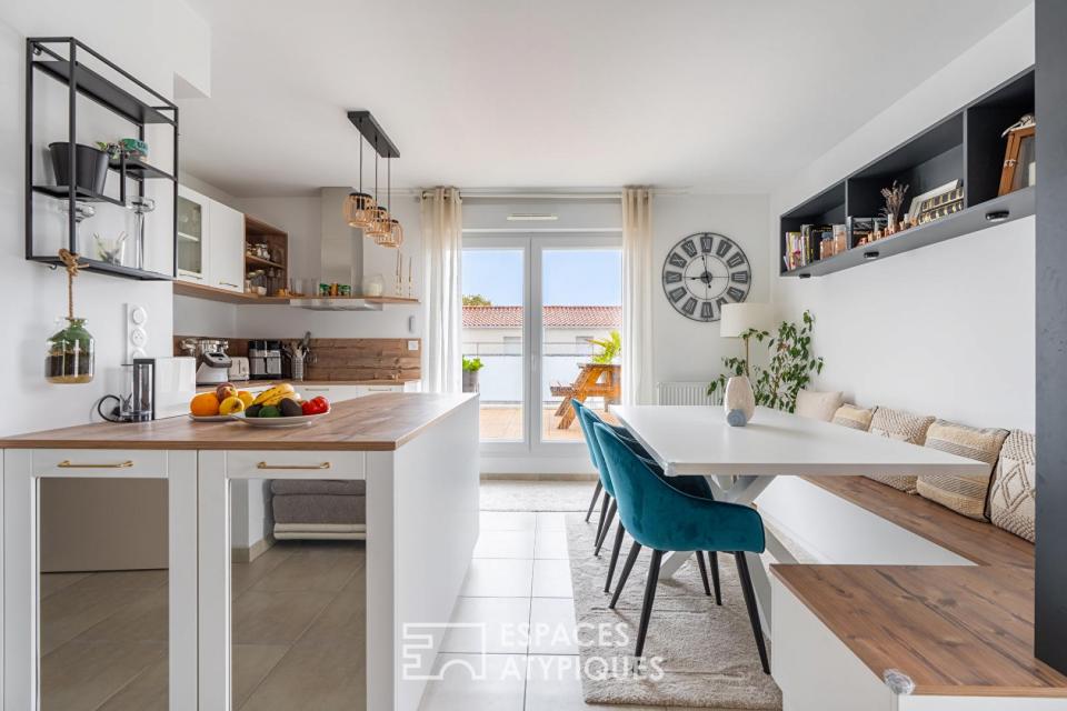 Appartement contemporain et sa terrasse suspendue aux Sorinières