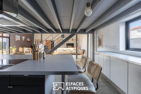 Loft design aux volumes généreux, proche de toutes les commodités