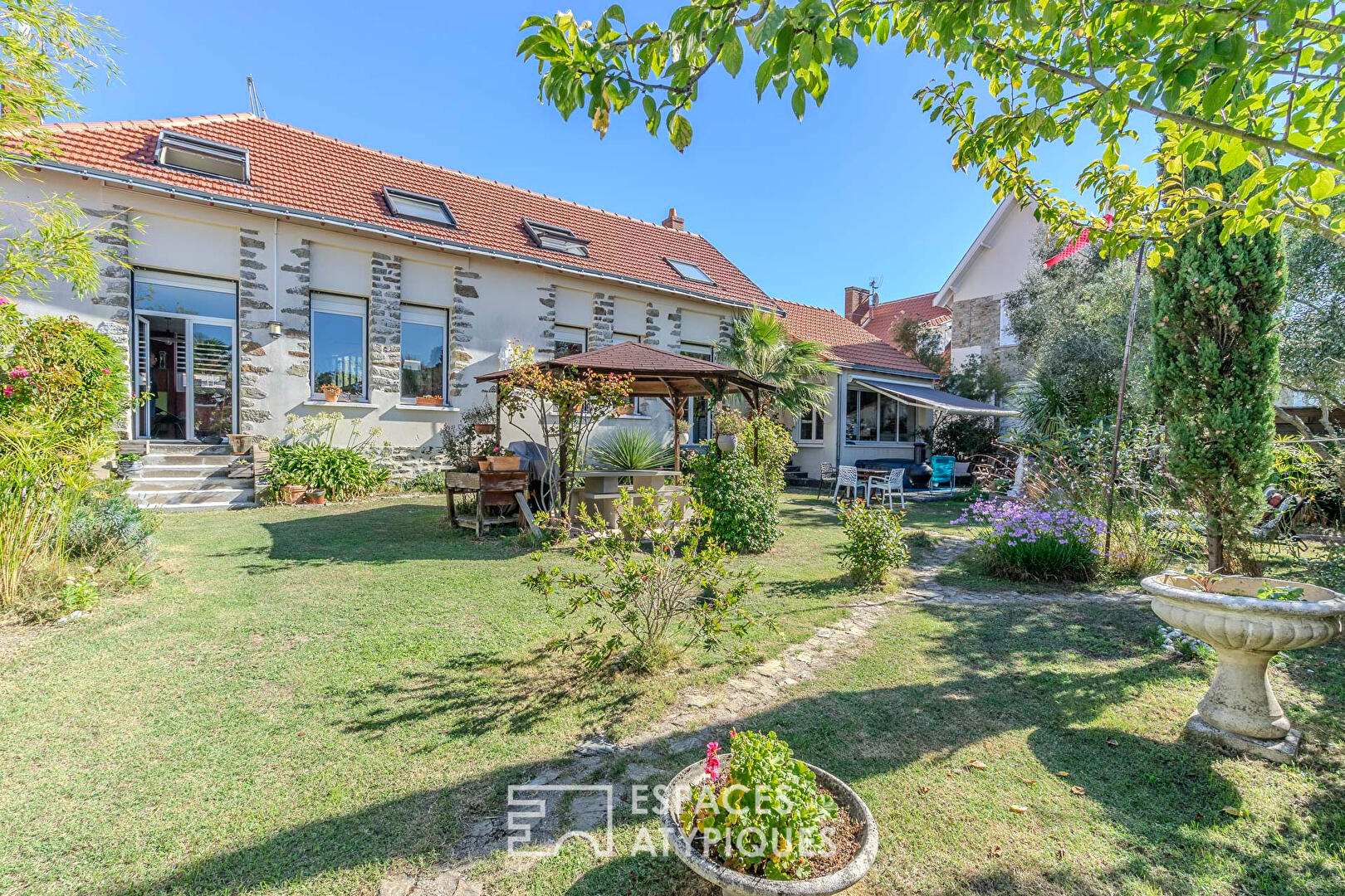 Maison 8 pièces 150 m² · à La Bernerie en Retz · 149,8 m² · 715 000 €