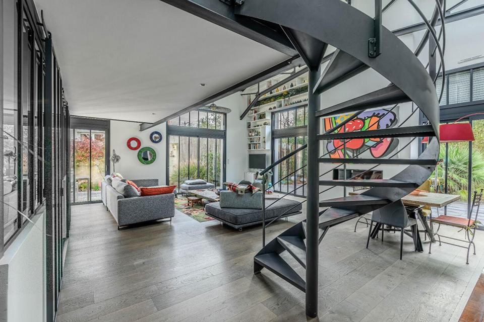 Loft d'architecte dans son écrin calme proche de Nantes