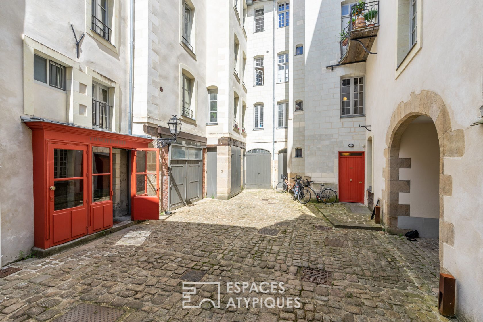 Superbe appartement au calme quartier DECRÉ