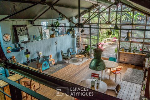 Exceptionnel loft dans un esprit industriel avec son patio végétalisé