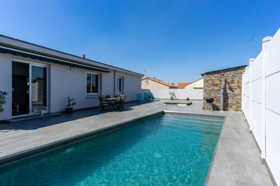 44430 LE LOROUX BOTTEREAU - Grande maison familiale avec piscine - Réf. 869