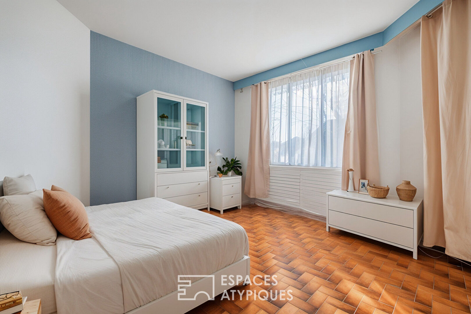 Villa moderniste dans la plaine de la Bièvre