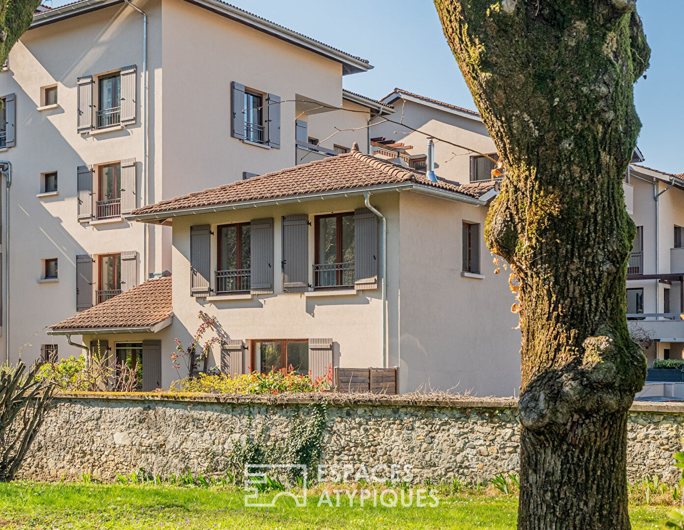 Duplex de charme comme une villa à Gières