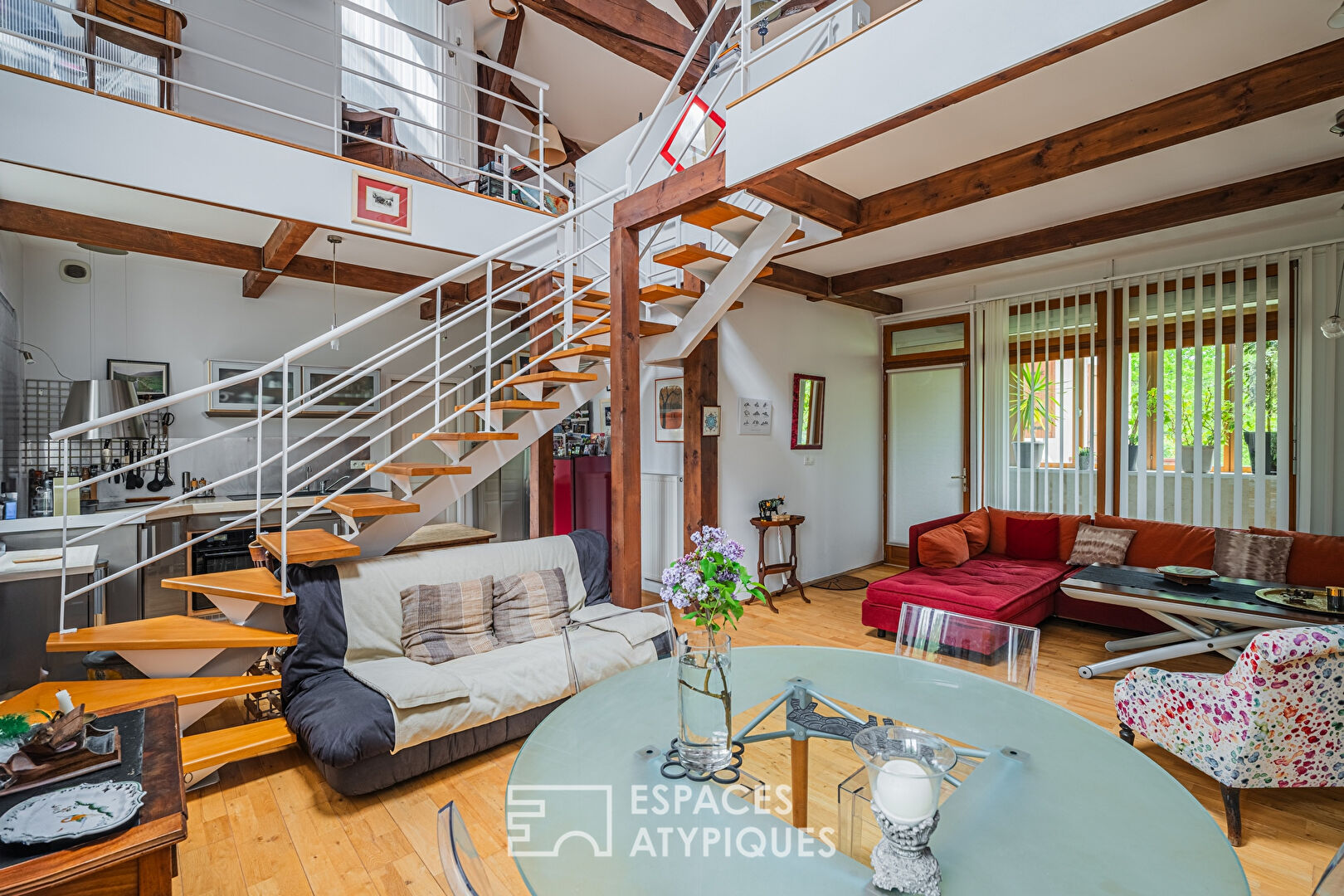 Duplex à l’esprit « loft » en centre bourg