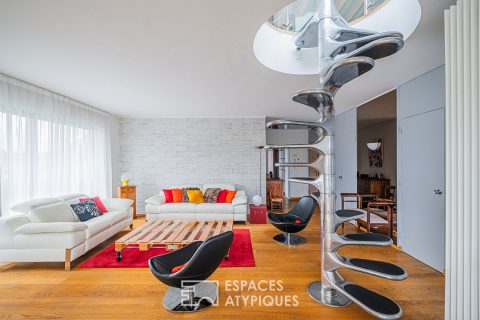 Duplex atypique en dernier étage avec terrasse et vue panoramique