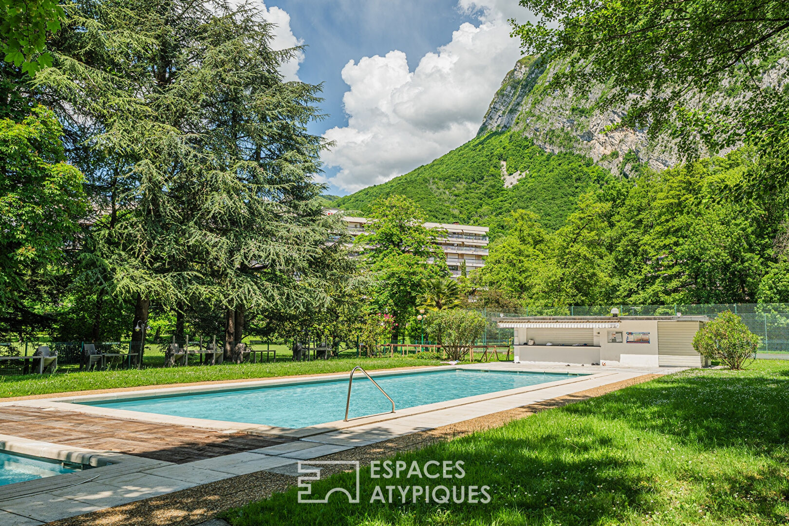 Appartement avec vue au sein du domaine de Rocheplaine