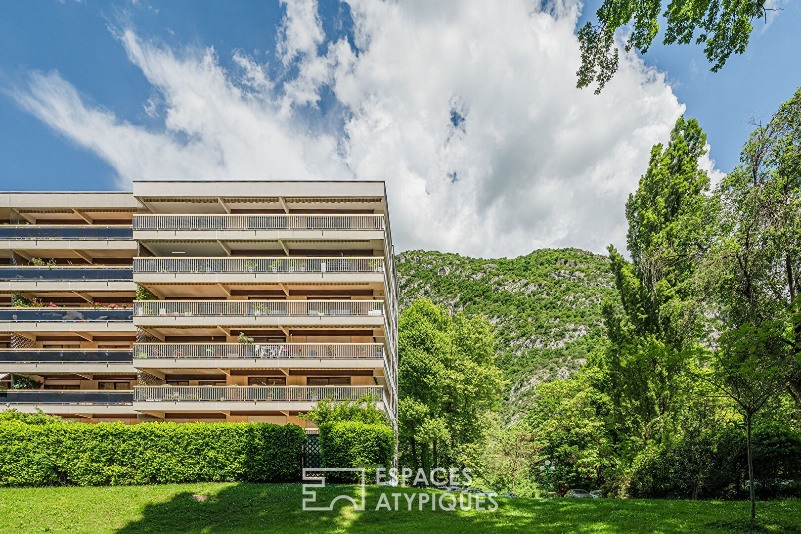 Appartement avec vue au sein du domaine de Rocheplaine