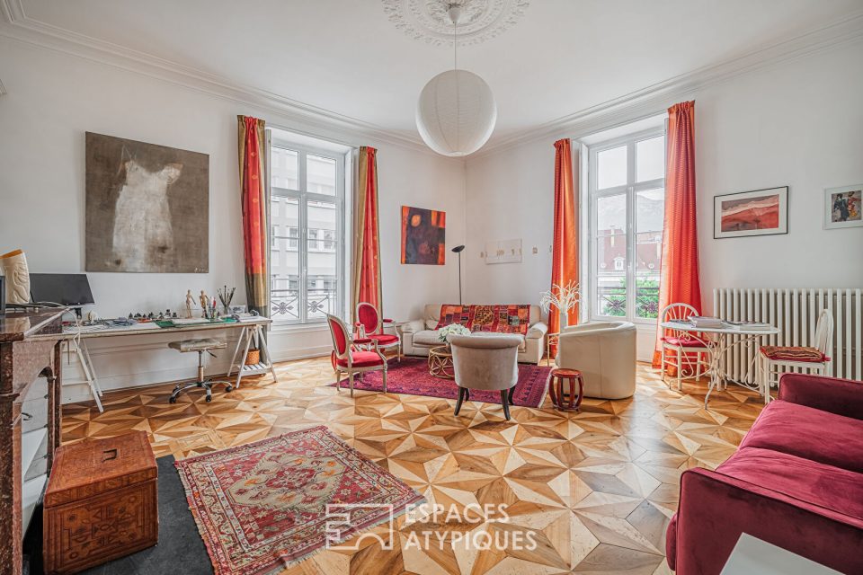 Superbe rénovation dans un immeuble de caractère en coeur de ville