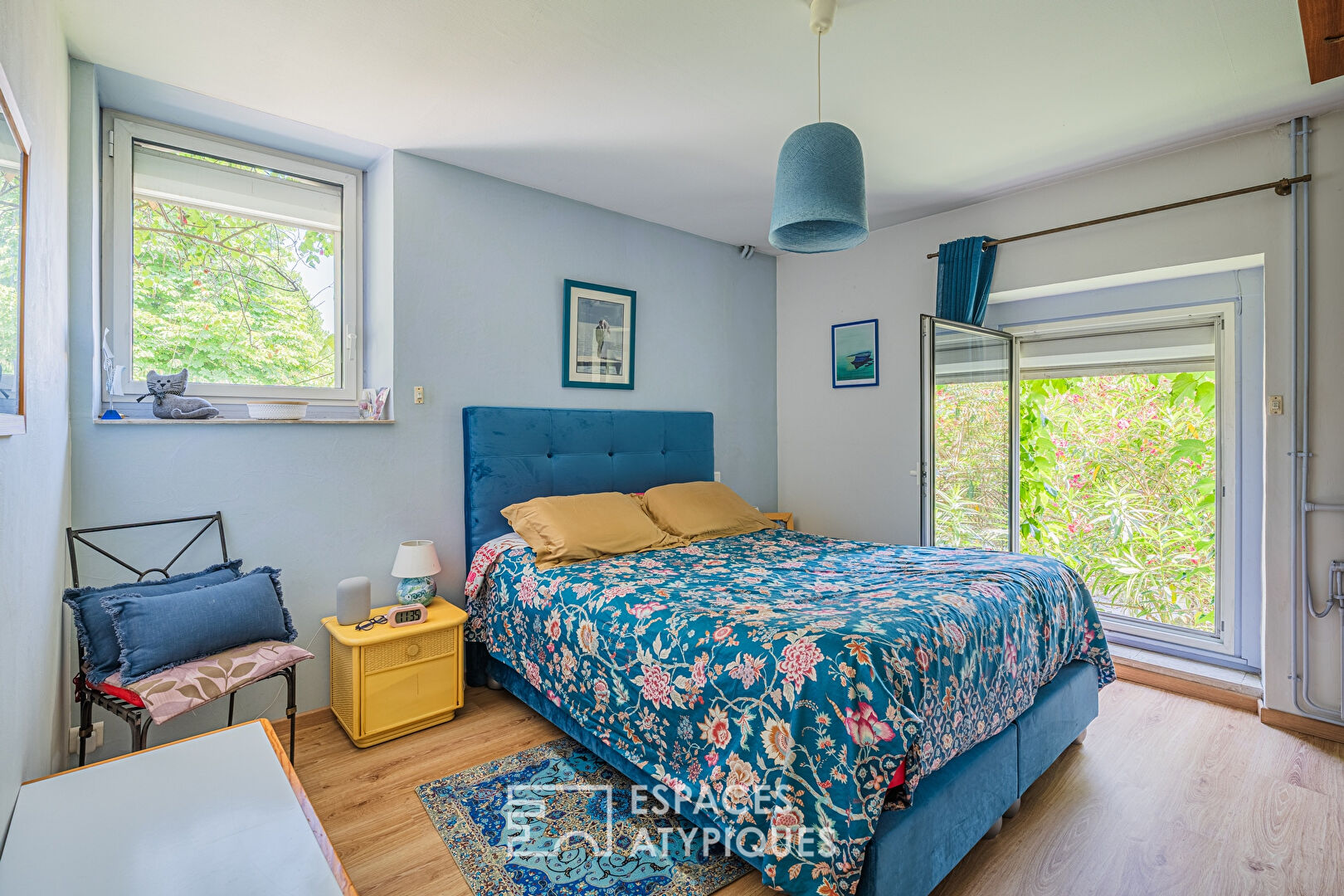 Townhouse and its small intimate garden in the Croizat district
