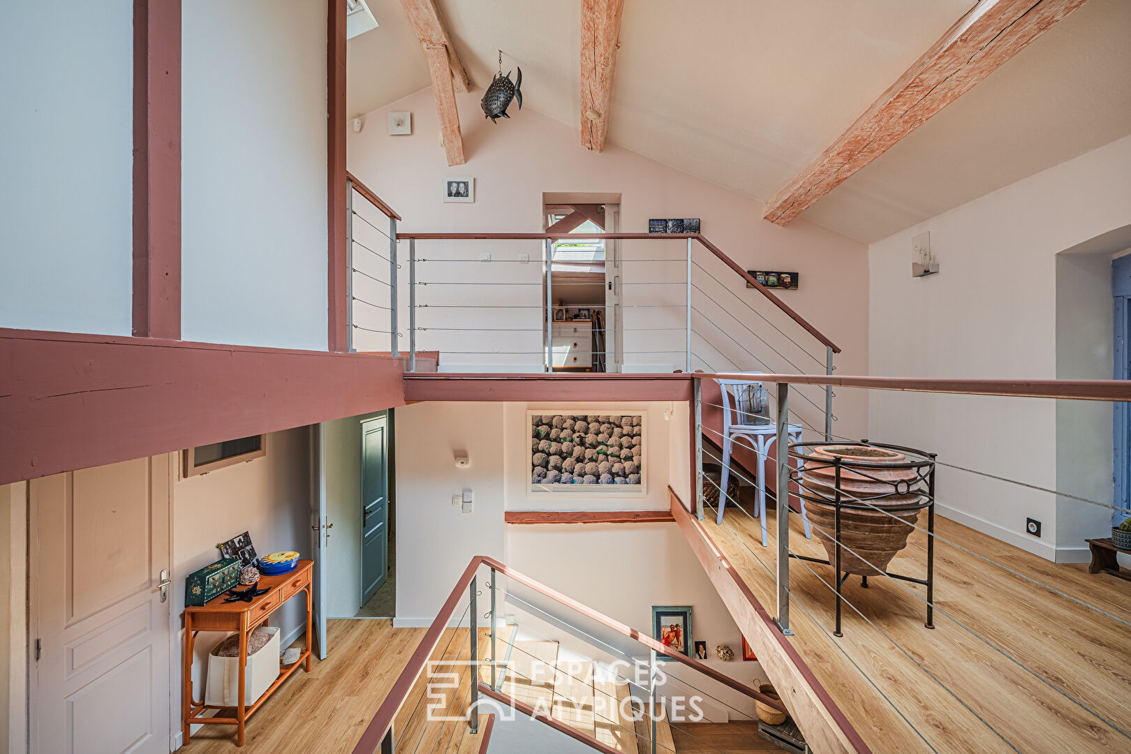 Townhouse and its small intimate garden in the Croizat district