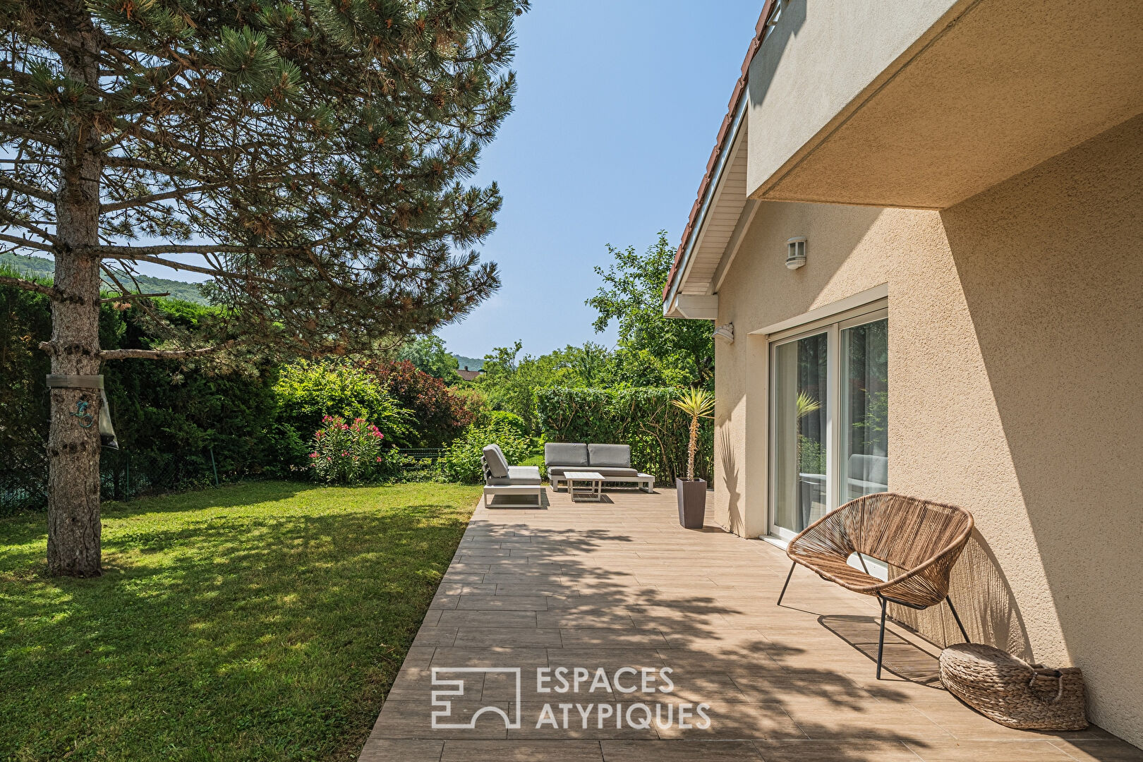 Contemporary house on the heights of Seyssins