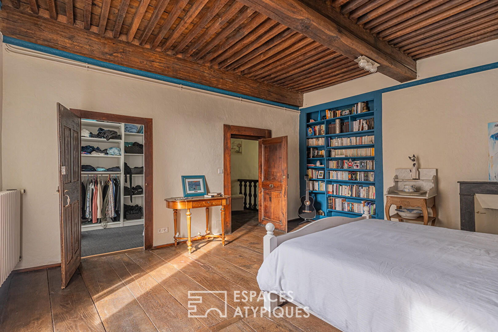 17th century character residence