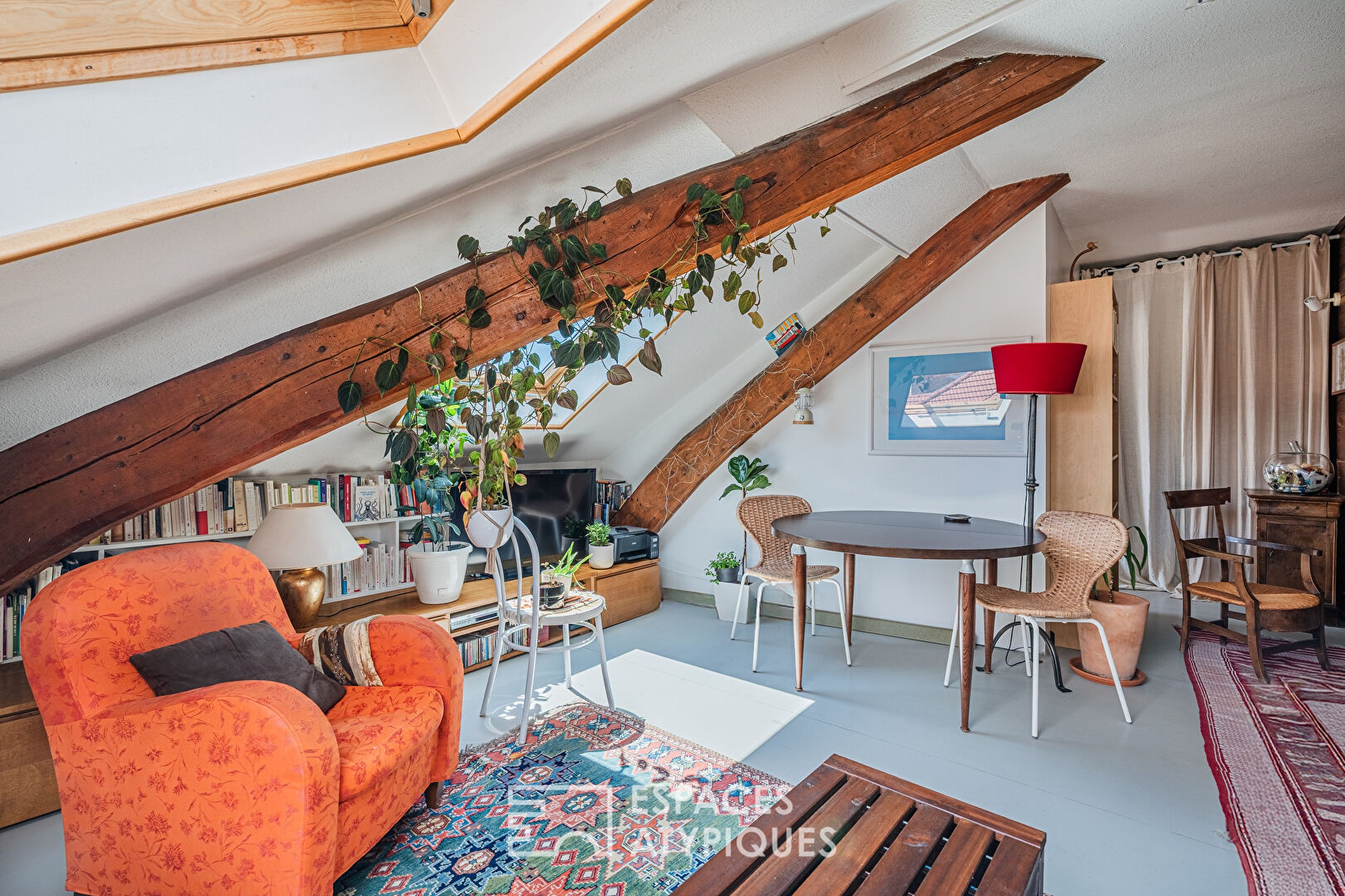 Appartement sous les toits comme un véritable cocon