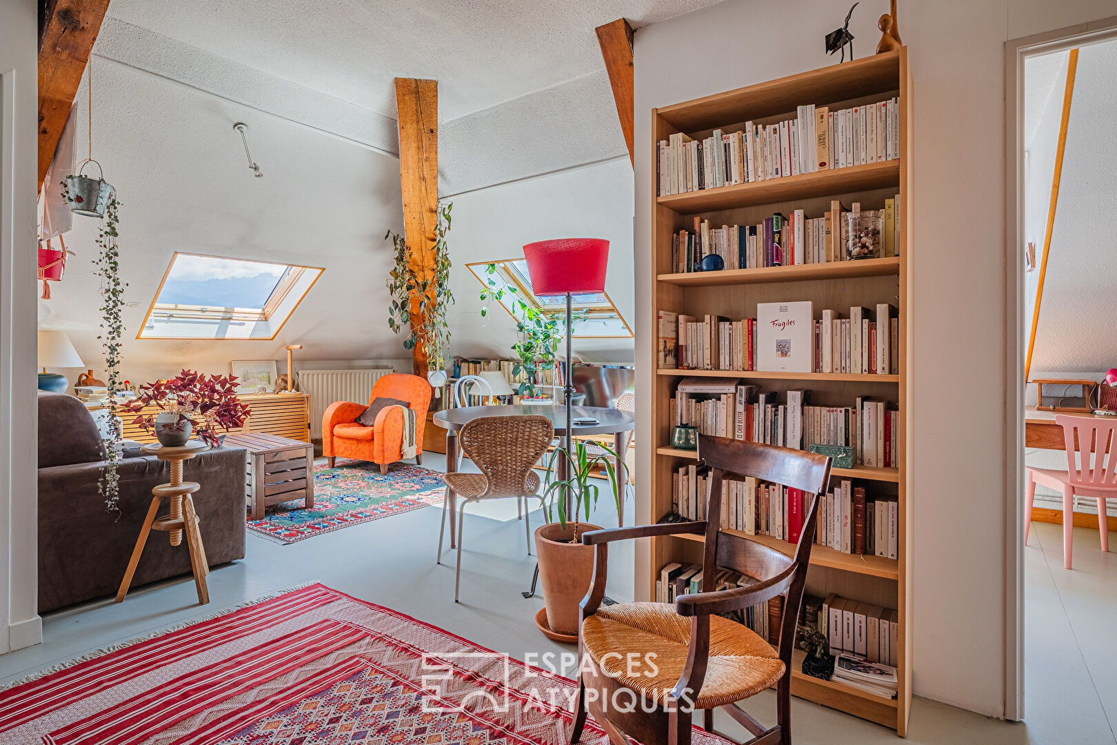 Appartement sous les toits comme un véritable cocon