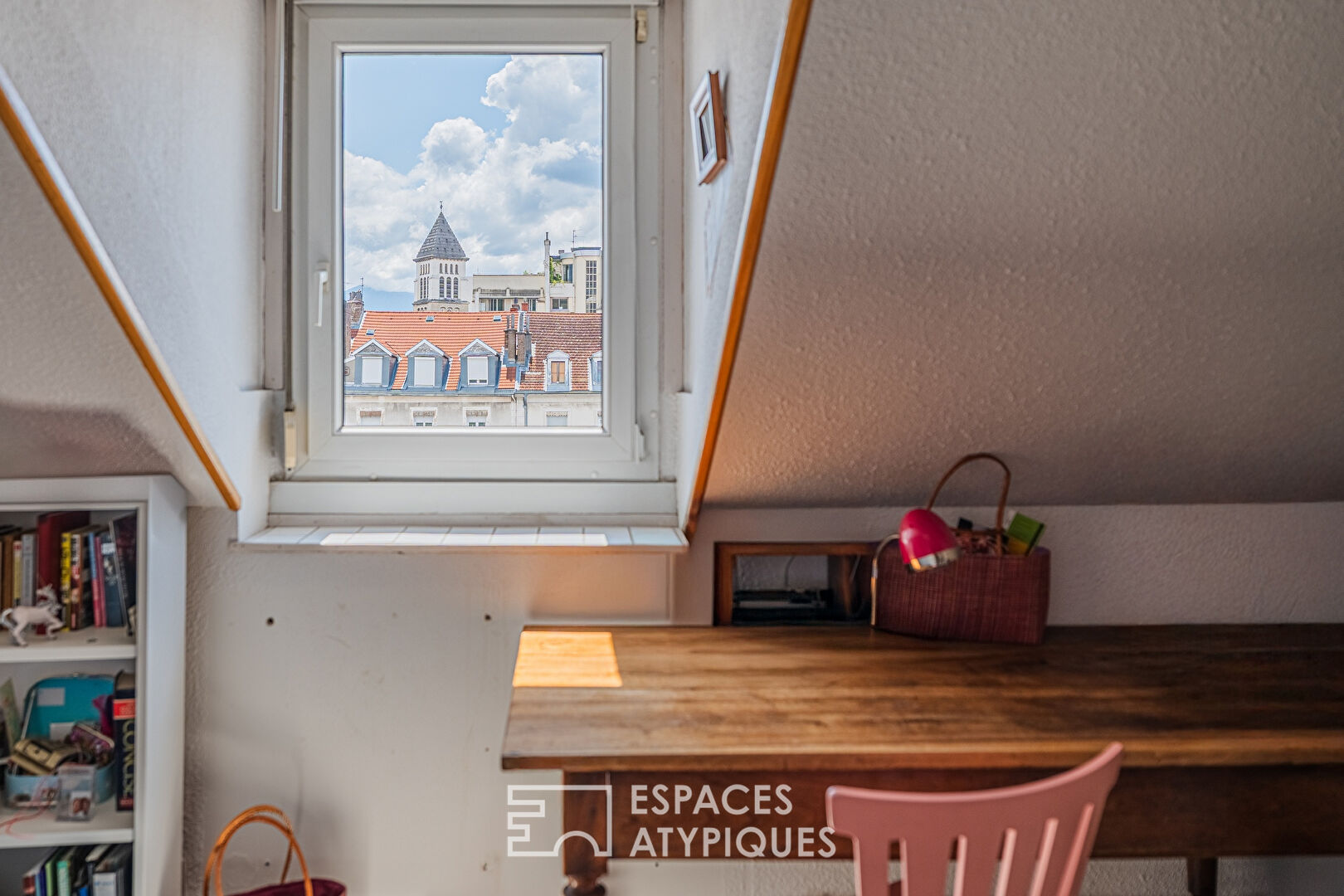 Appartement sous les toits comme un véritable cocon
