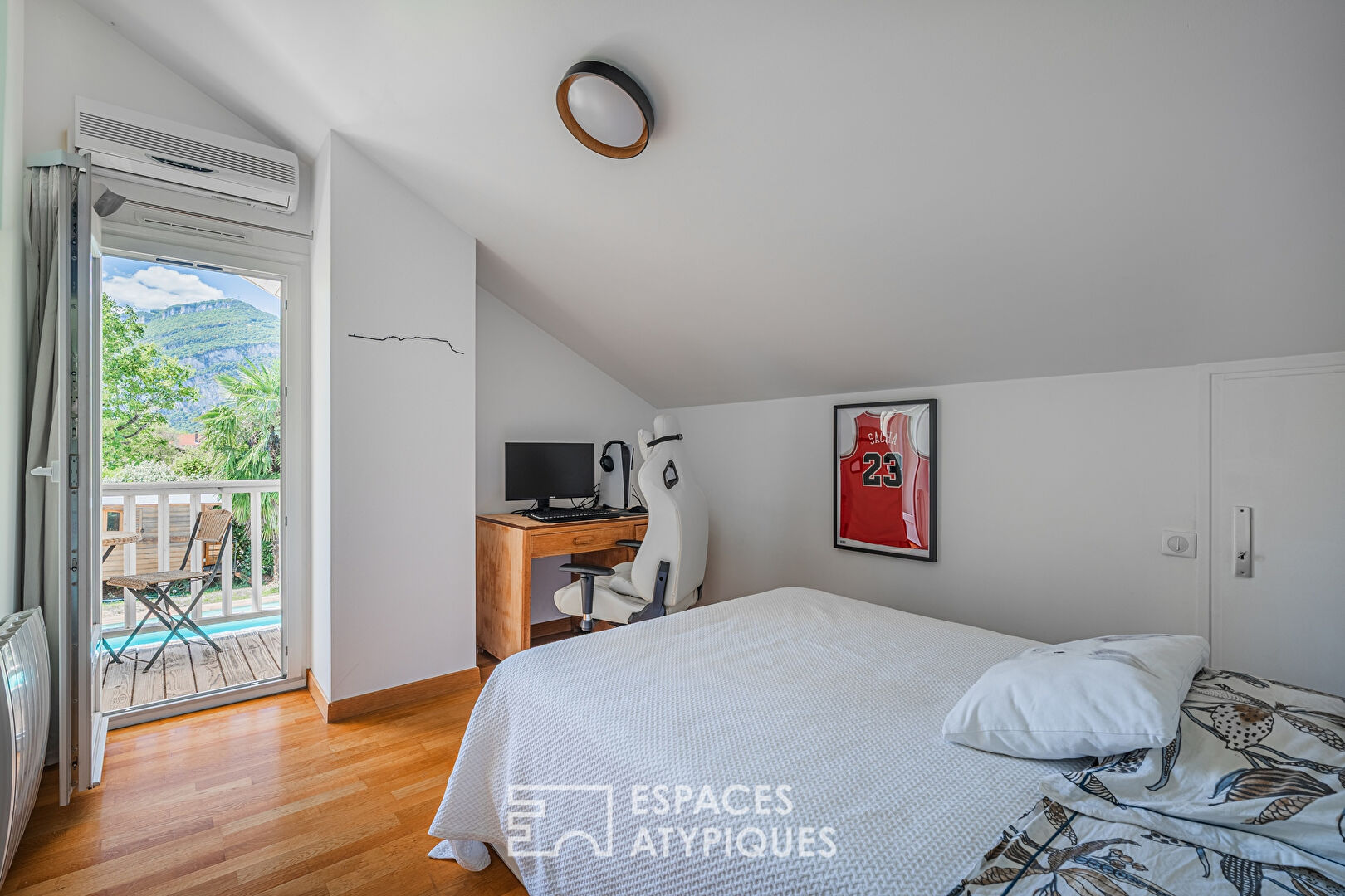 Maison à l’esprit landais avec piscine