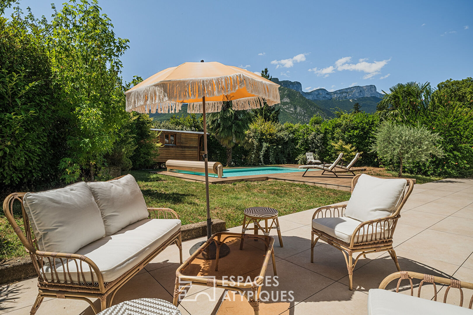 Maison à l’esprit landais avec piscine
