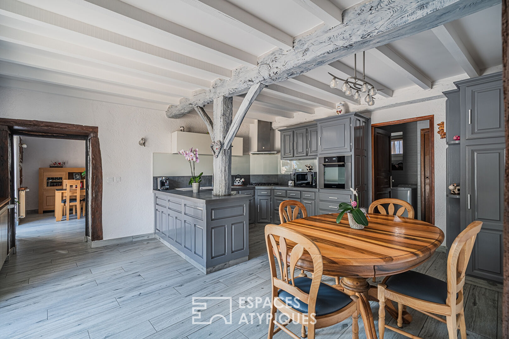 Character house with panoramic view of the mountains
