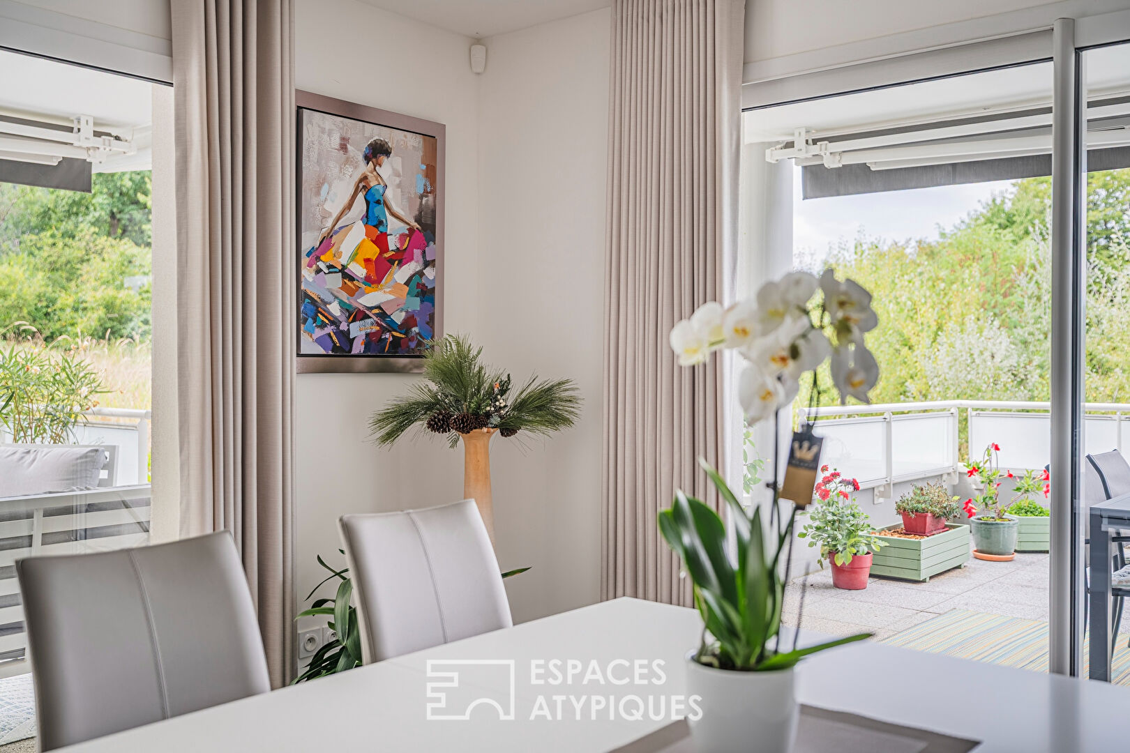 Luxury apartment in its green nest
