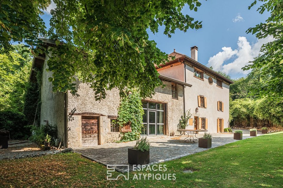 Ancienne ferme à la rénovation d'exception avec piscine et vue