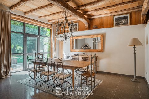 Ancienne ferme à la rénovation d’exception avec piscine et vue