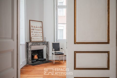 Appartement aux volumes hors norme dans un immeuble classé en centre ville