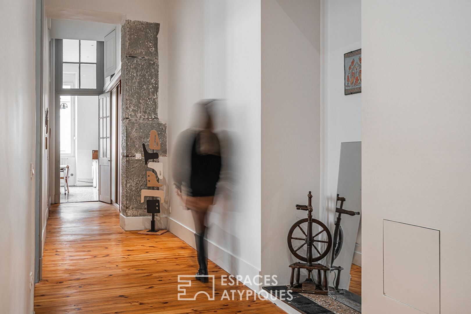 Appartement aux volumes hors norme dans un immeuble classé en centre ville