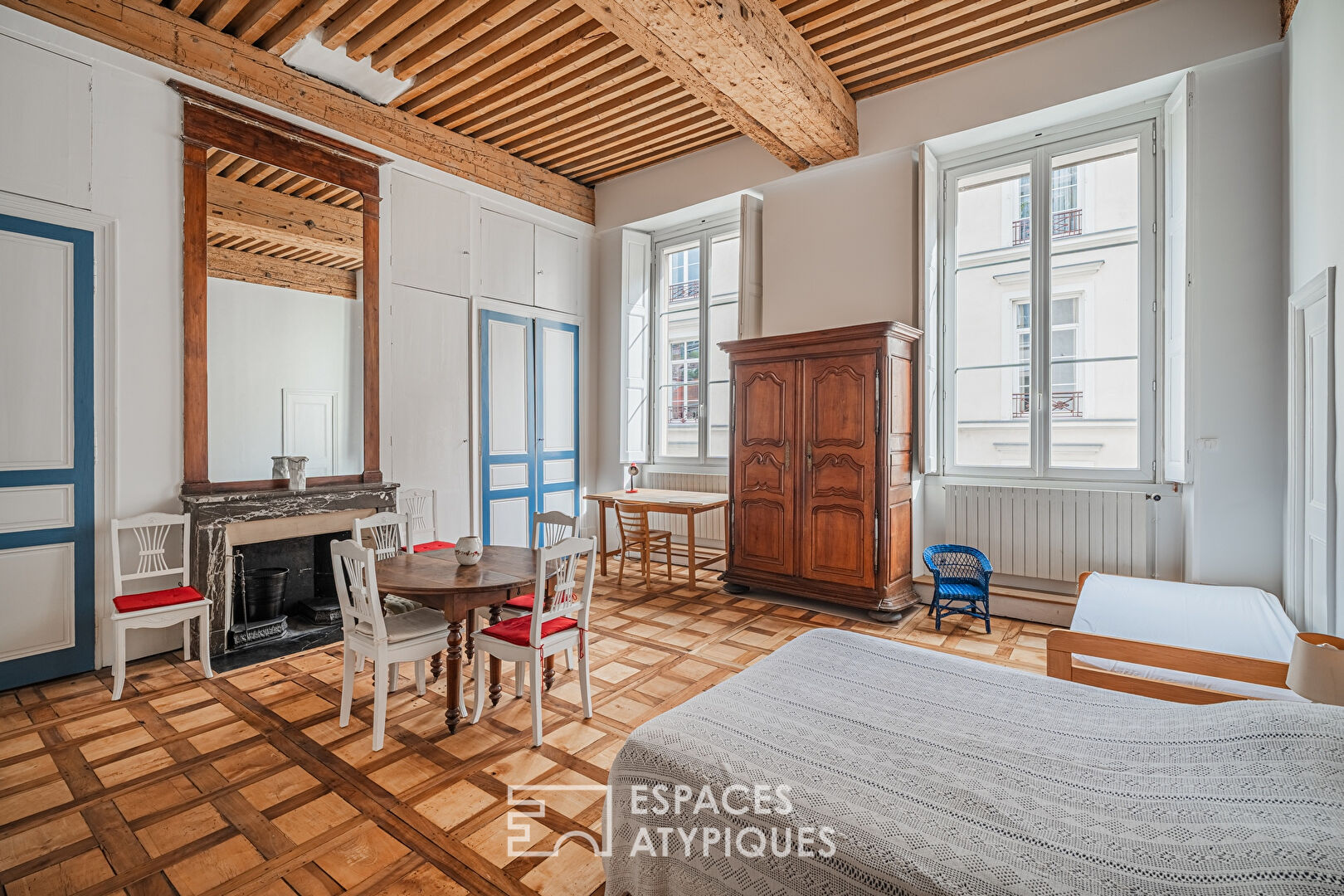 Appartement aux volumes hors norme dans un immeuble classé en centre ville