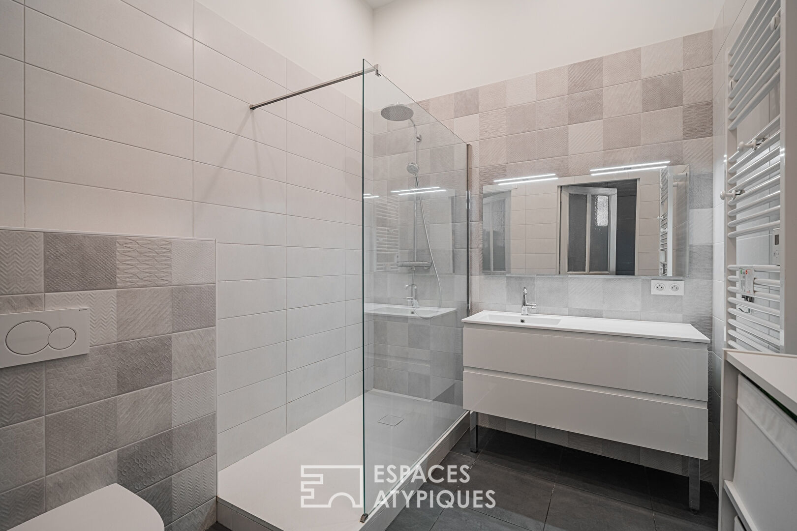 Appartement aux volumes hors norme dans un immeuble classé en centre ville