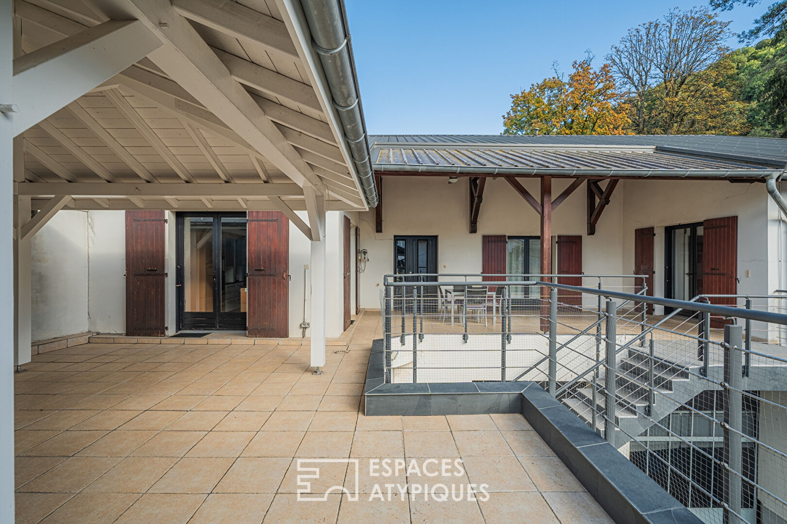 Maison de ville et son atelier à réinterpréter