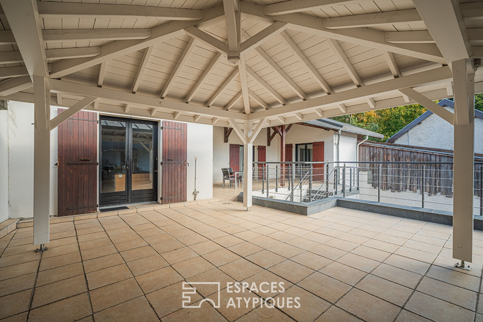 Maison de ville et son atelier à réinterpréter
