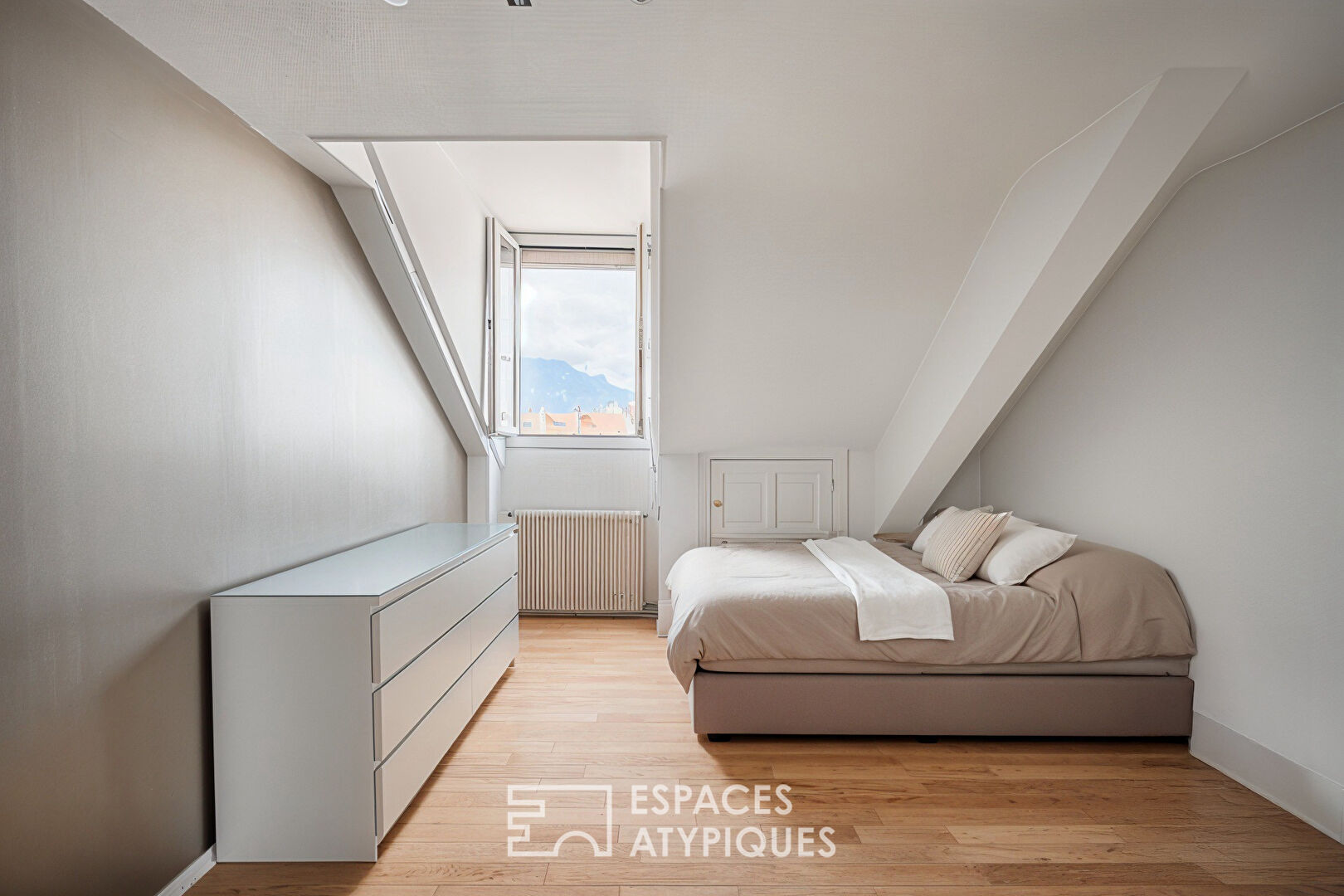 Appartement en dernier étage avec vue