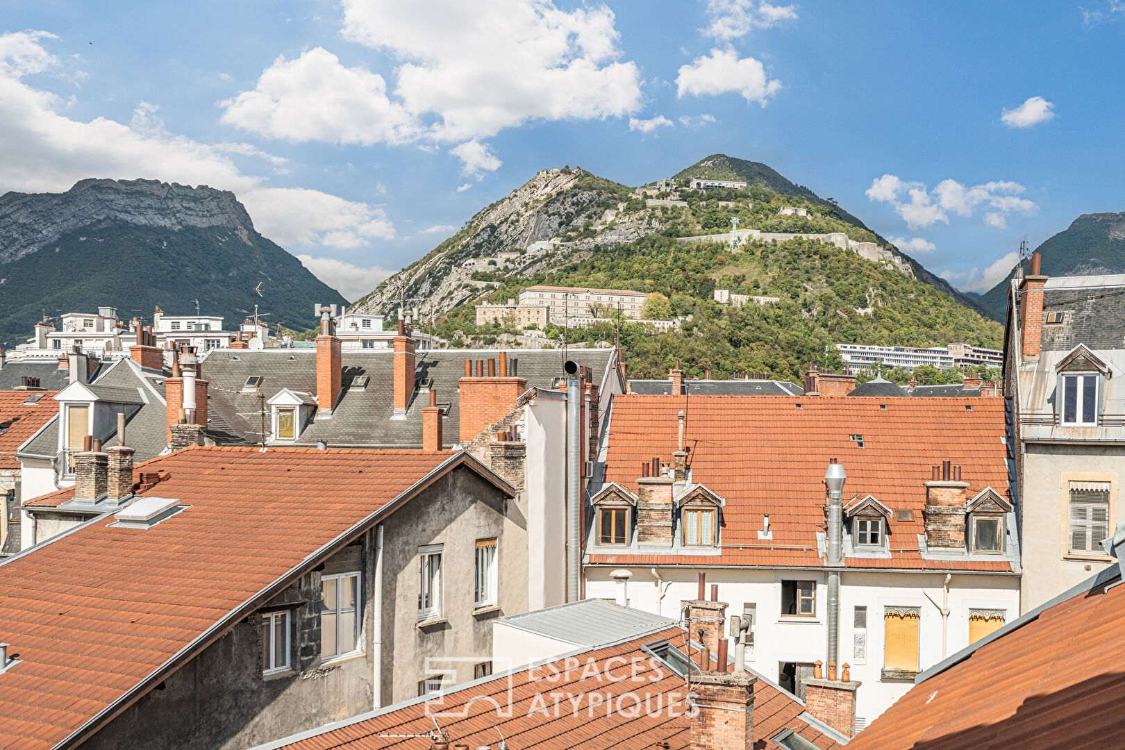 Appartement en dernier étage avec vue