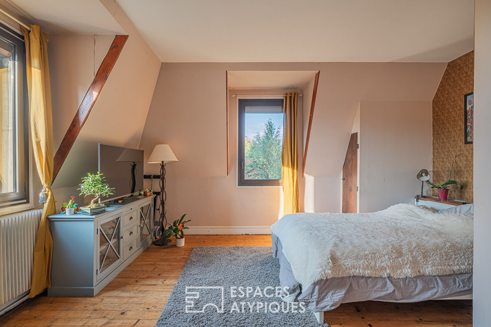 Elégance intemporelle avec restaurant et chambres d&rsquo;hôtes dans un manoir d&rsquo;exception