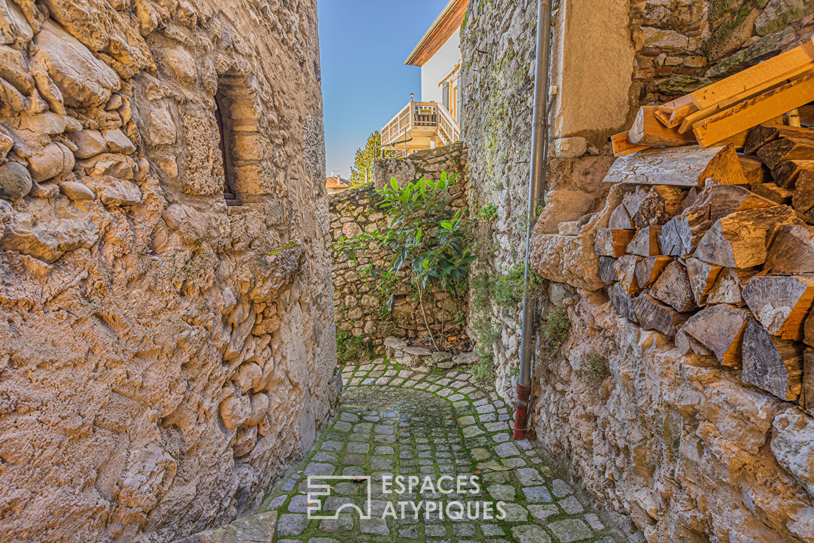 Ancien Moulin du XVIIIe et son jardin suspendu