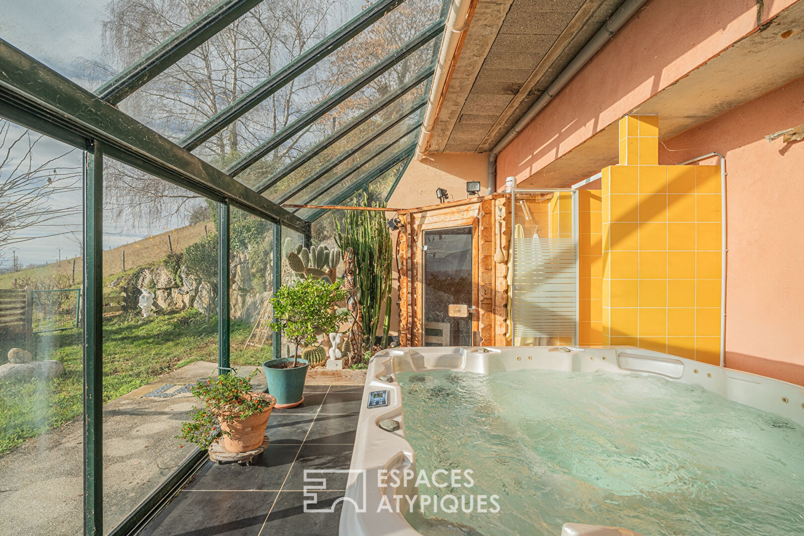 Maison bois moderniste et son atelier d&rsquo;artiste