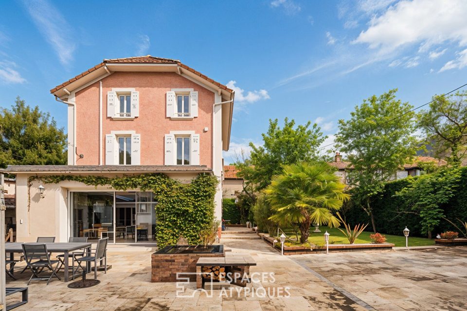 Maison bourgeoise rénovée au coeur du village