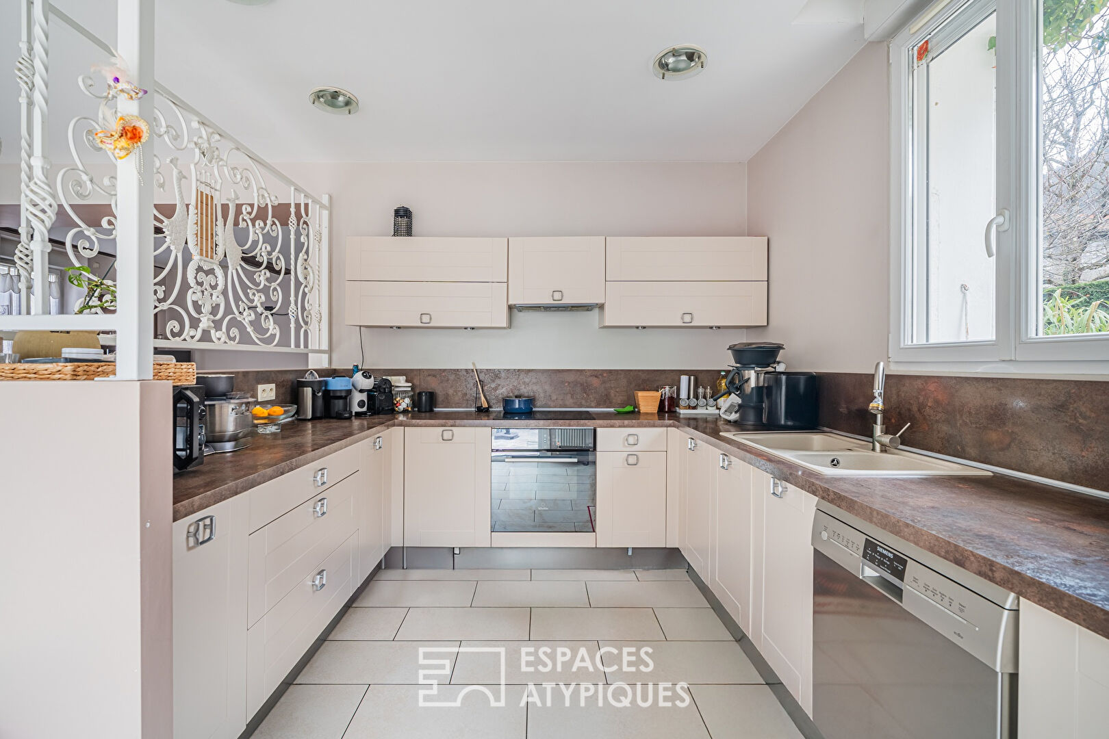 Maison bourgeoise rénovée au coeur du village