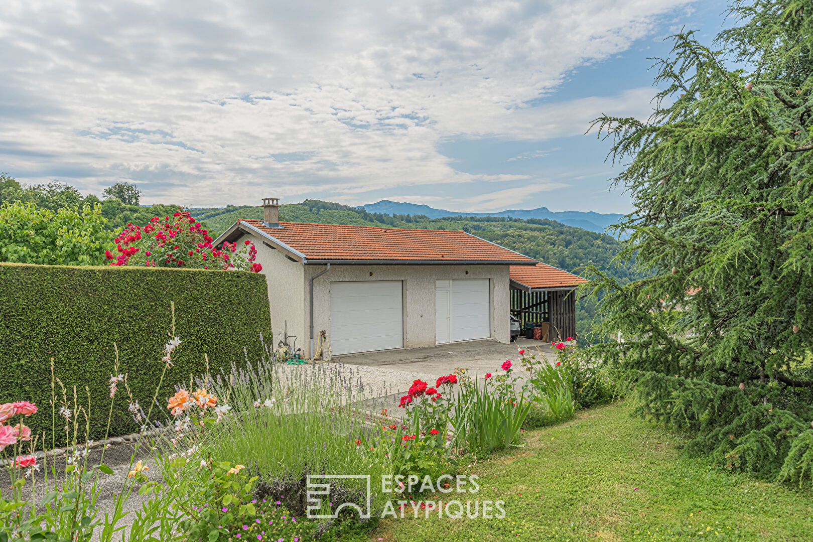 Maison années 70 et sa vue d&rsquo;exception
