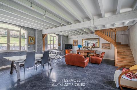 Propriété authentique avec jardin intimiste et ses 2 maisons