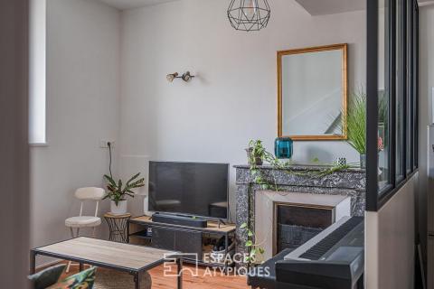 Top floor apartment near Victor Hugo