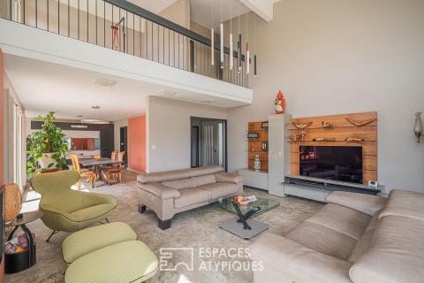 Contemporary house in Haut-Meylan with swimming pool, views and separate apartment